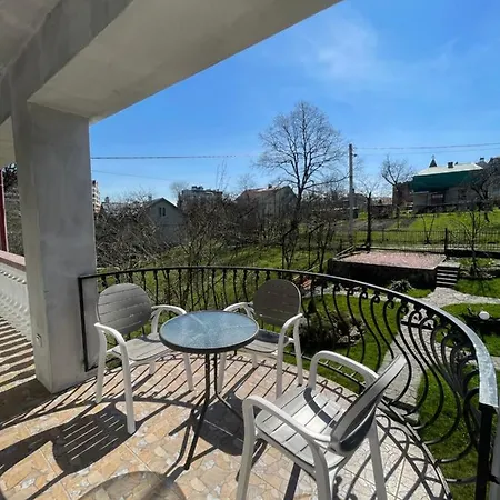у михайла Bed & Breakfast